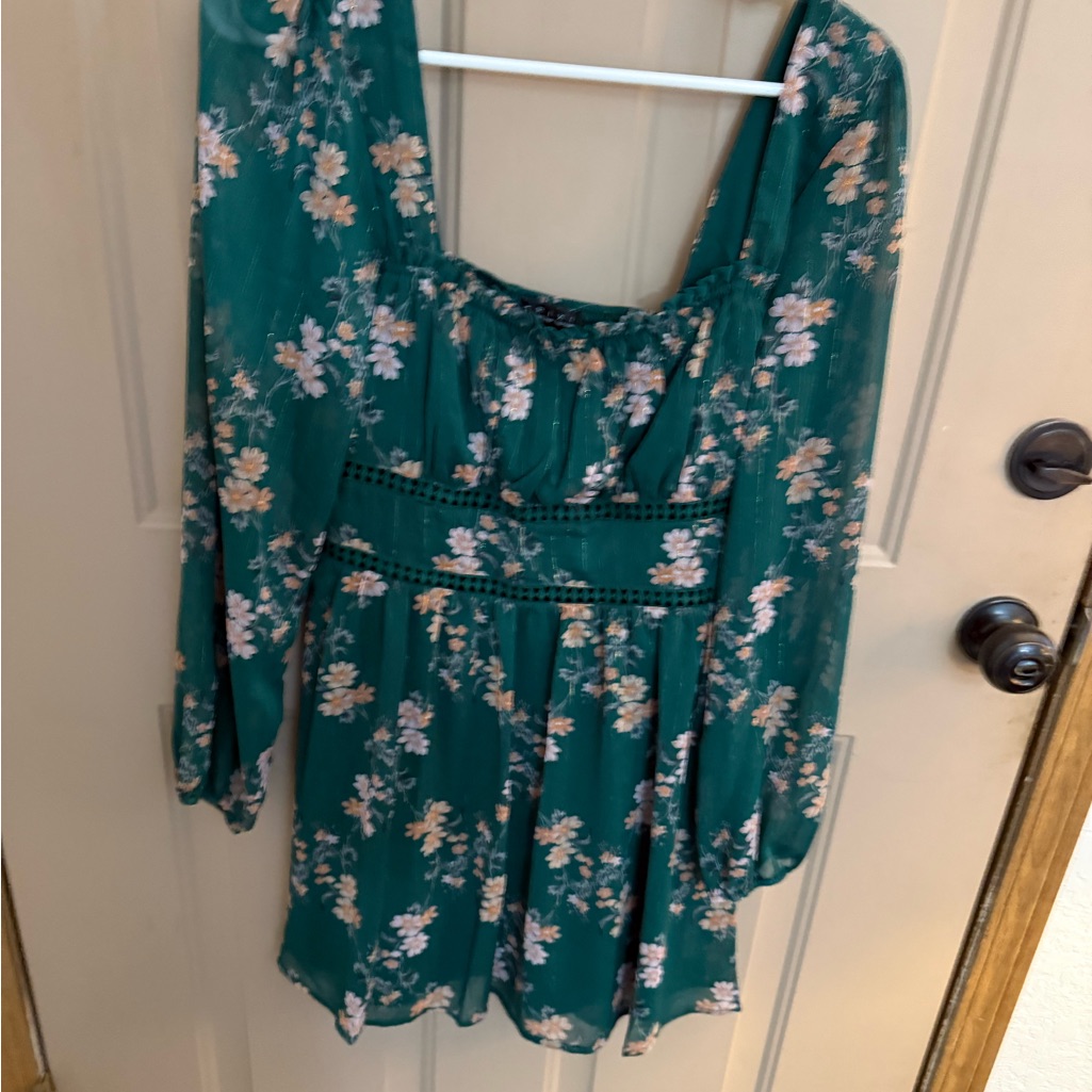 Trixxi Green Floral Long Sleeve Dress